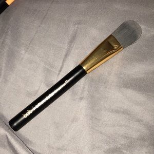 Unused foundation brush